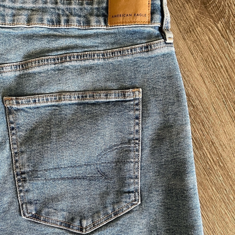Levi's Blue Jean Shorts Classic Denim Style - Picture 4 of 5